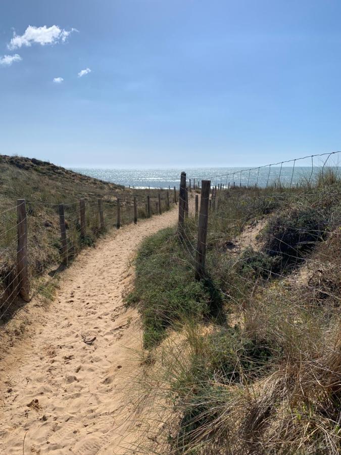Maisonnette La Coti H5 Avec Piscine Interieure Chauffee, A 400 M De La Plage Et Menage De Fin Sejour Compris Saint-Georges-d'Oleron Exteriör bild