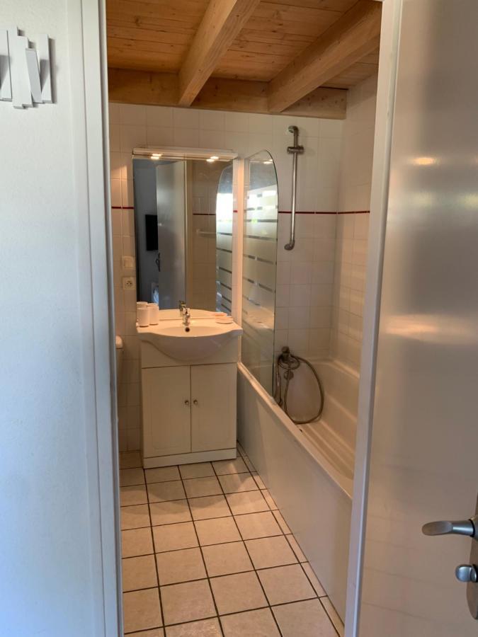 Maisonnette La Coti H5 Avec Piscine Interieure Chauffee, A 400 M De La Plage Et Menage De Fin Sejour Compris Saint-Georges-d'Oleron Exteriör bild