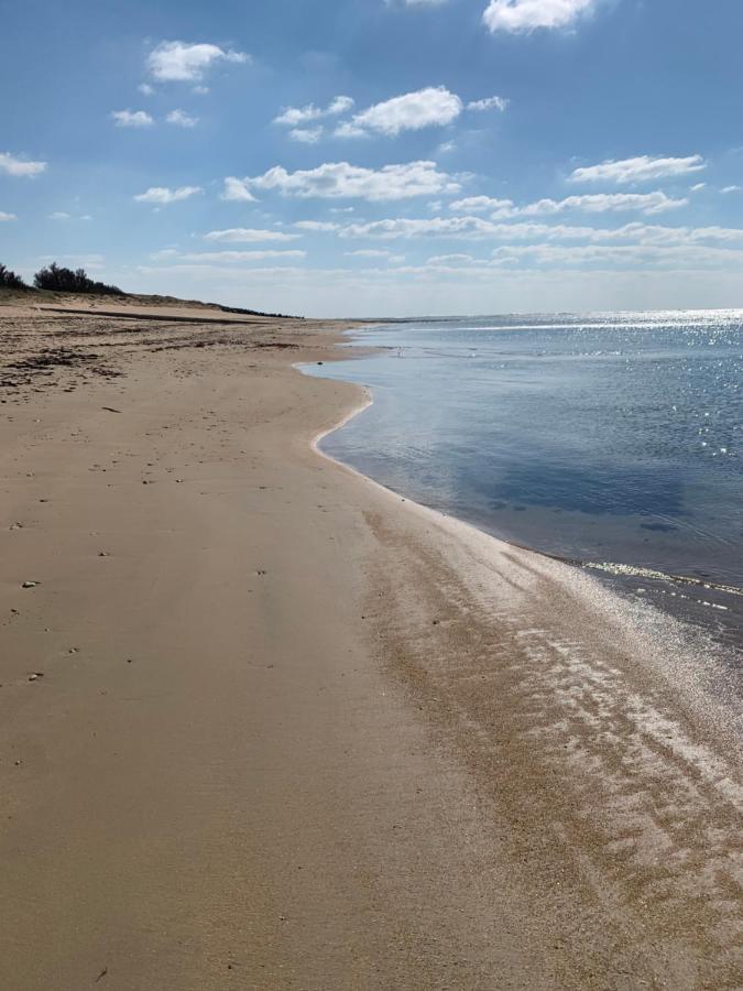 Maisonnette La Coti H5 Avec Piscine Interieure Chauffee, A 400 M De La Plage Et Menage De Fin Sejour Compris Saint-Georges-d'Oleron Exteriör bild